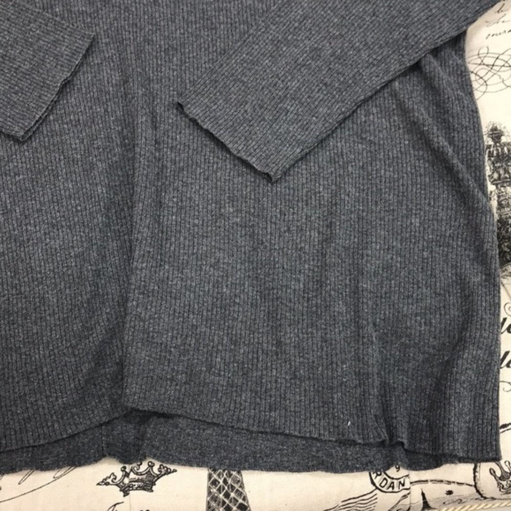 Anne Klein Rib V-Neck Sweater - Picture 4 of 4
